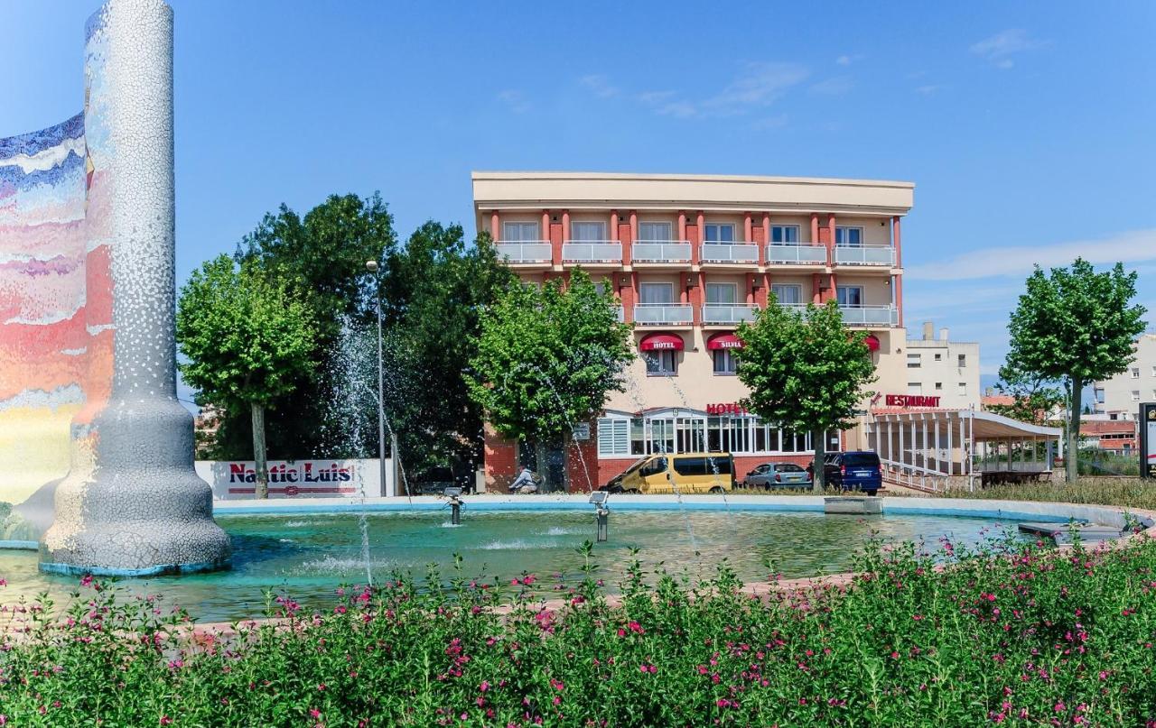 Hotel Silvia Ampuriabrava Exterior foto