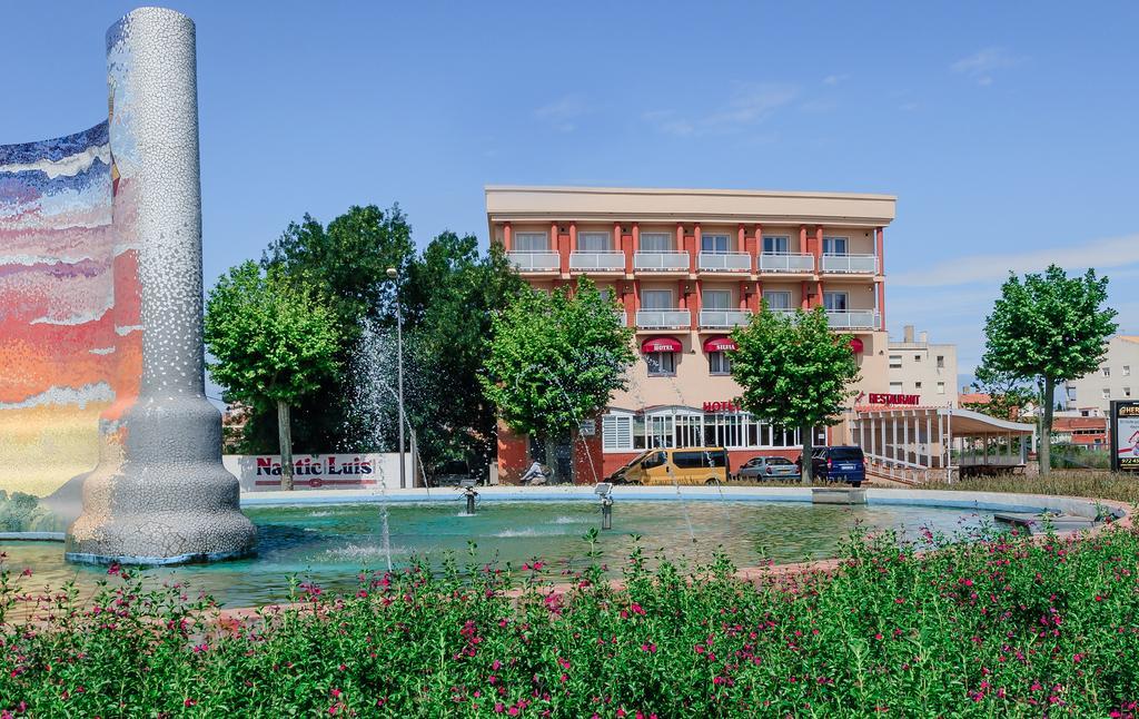 Hotel Silvia Ampuriabrava Exterior foto